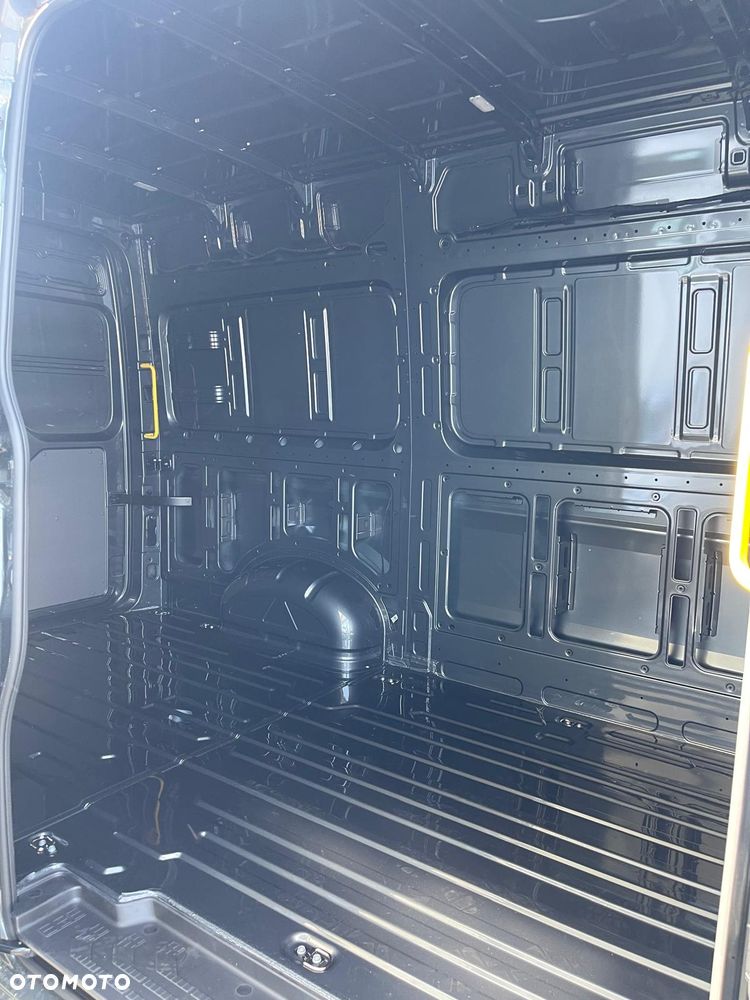 Volkswagen Crafter - 8