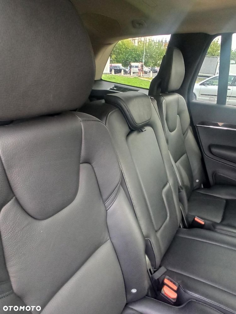 Volvo XC 90 T6 AWD Momentum 7os - 23