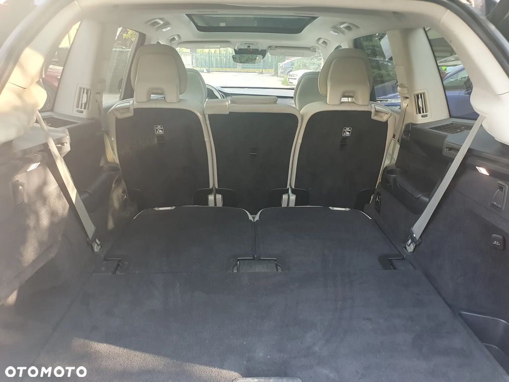 Volvo XC 90 T6 AWD Geartronic Momentum - 30