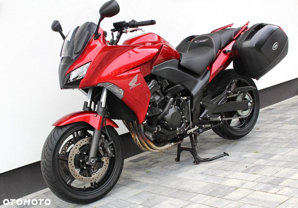 Honda CBF - 1