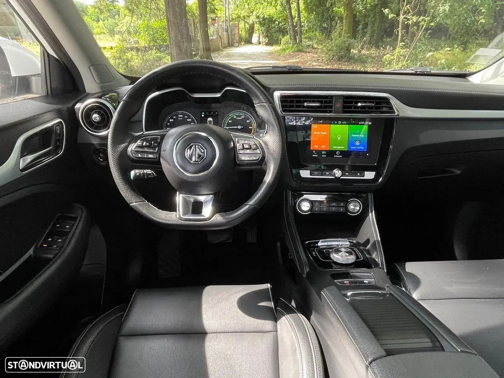 MG ZS Maximal Luxury - 12