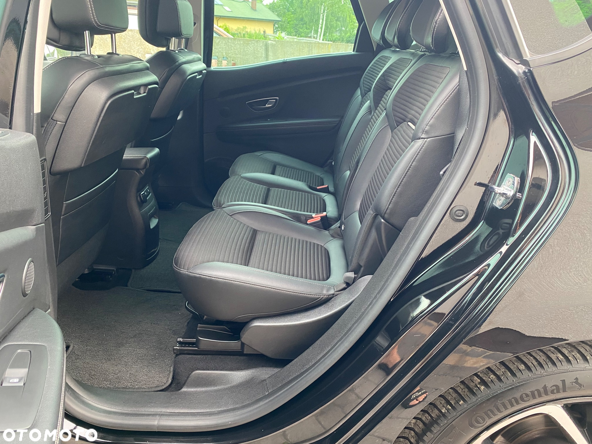 Renault Scenic 1.6 dCi Bose - 17