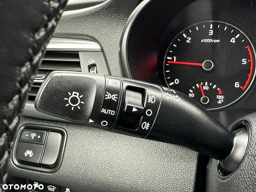 Kia Optima 1.7 CRDI XL DCT - 32