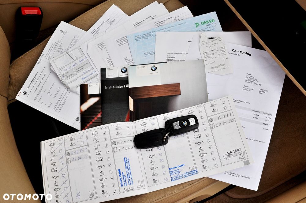 BMW Seria 3 318i Edition Exclusive - 32