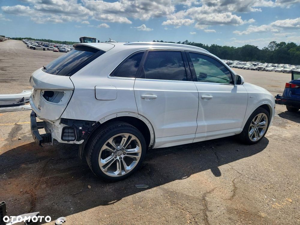 Audi Q3 2.0 TFSI Quattro S tronic sport - 4