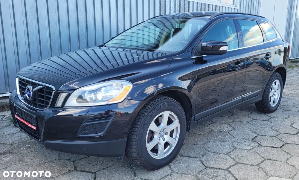 Volvo XC 60 D4 Momentum - 8