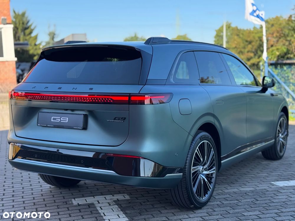 XPeng G9 - 7