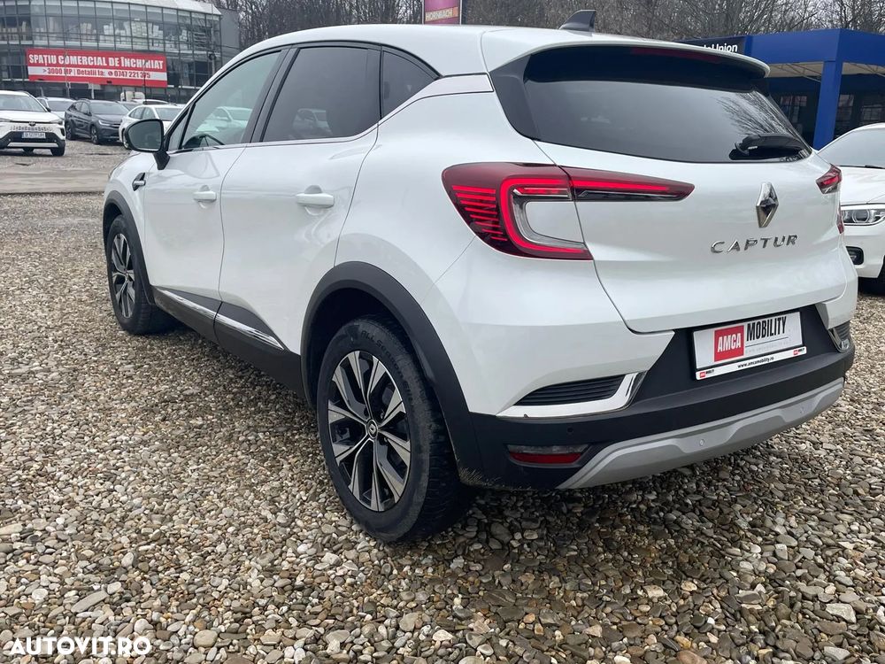 Renault Captur MHEV 140 EDC Techno - 6