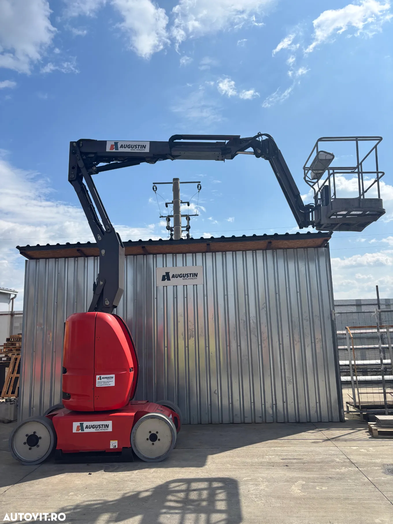 Inchiriere nacela cu brat articulat - 7