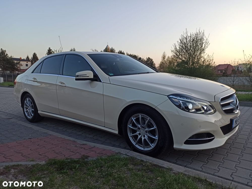 Mercedes-Benz Klasa E 220 BlueTEC 4Matic 7G-TRONIC - 3