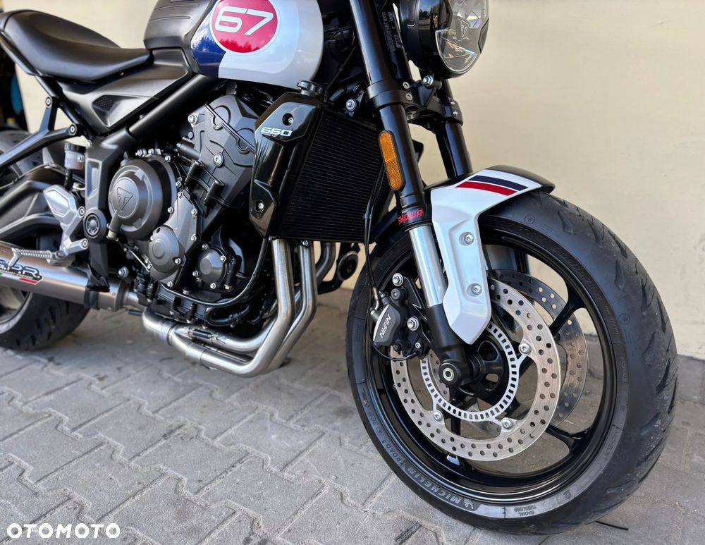 Triumph Trident - 7