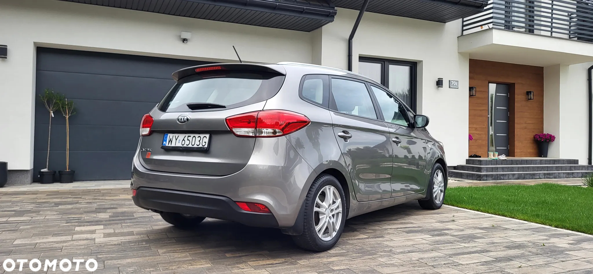 Kia Carens 1.6 GDI L - 5