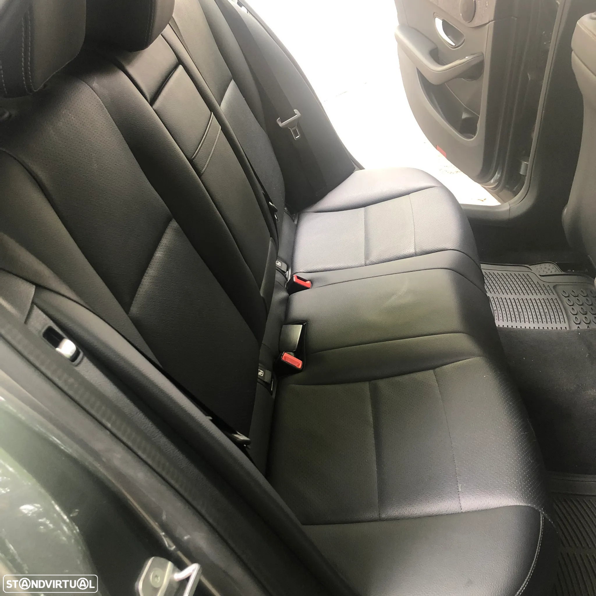 Mercedes-Benz C 200 - 16