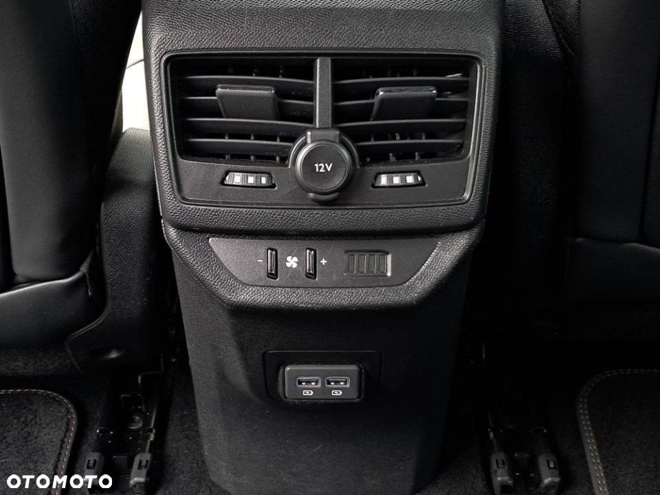 Peugeot 5008 - 21