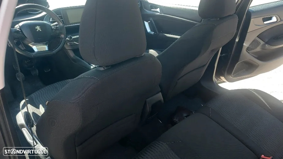 Peugeot 308 SW e-HDi 115 Stop & Start Allure - 11