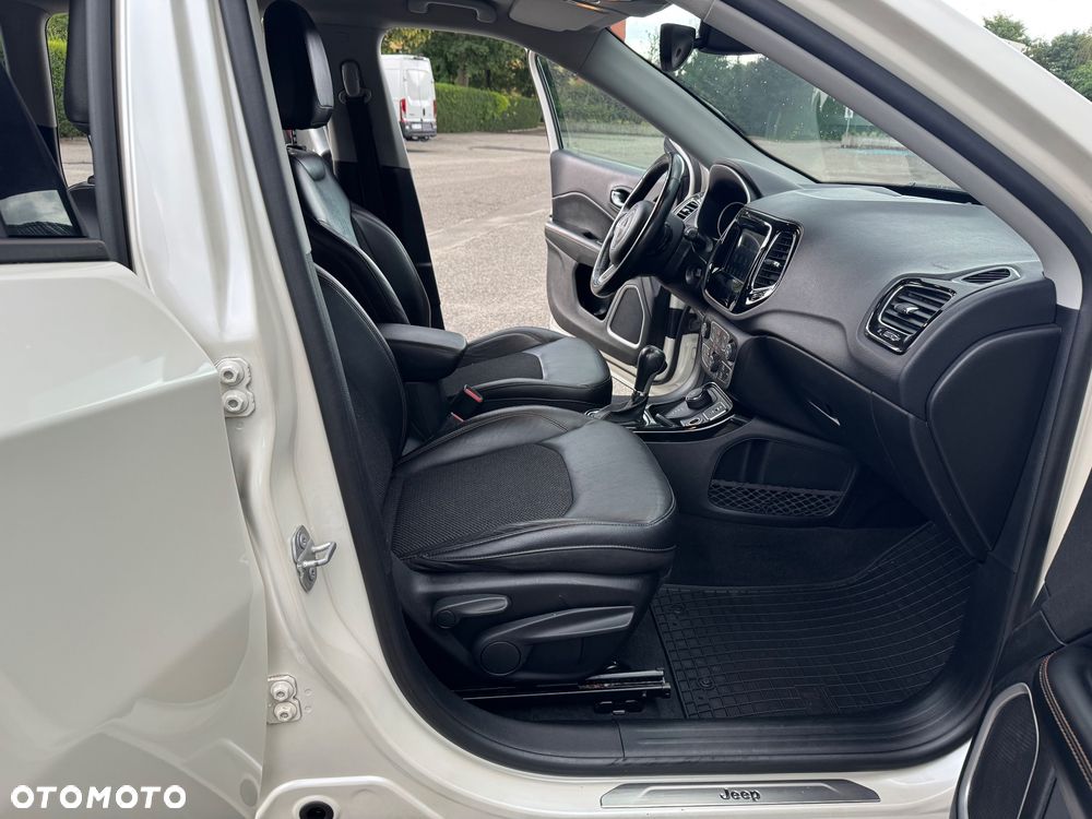 Jeep Compass 1.4 TMair Limited 4WD S&S - 31