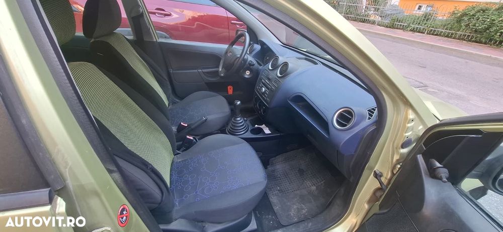 Ford Fiesta - 5