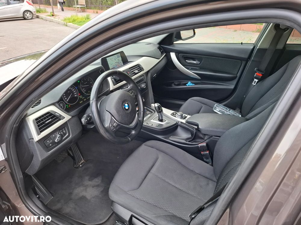 BMW Seria 3 318d Aut. Sport Line - 7