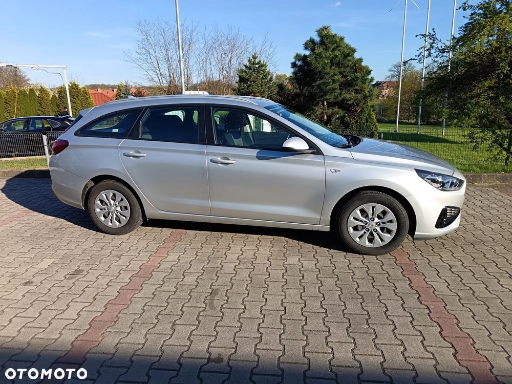 Hyundai i30 1.5 DPI Classic + - 2