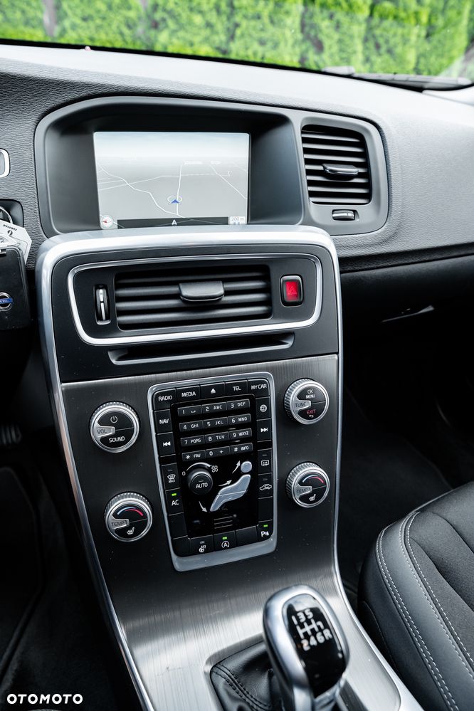 Volvo V60 D4 - 36