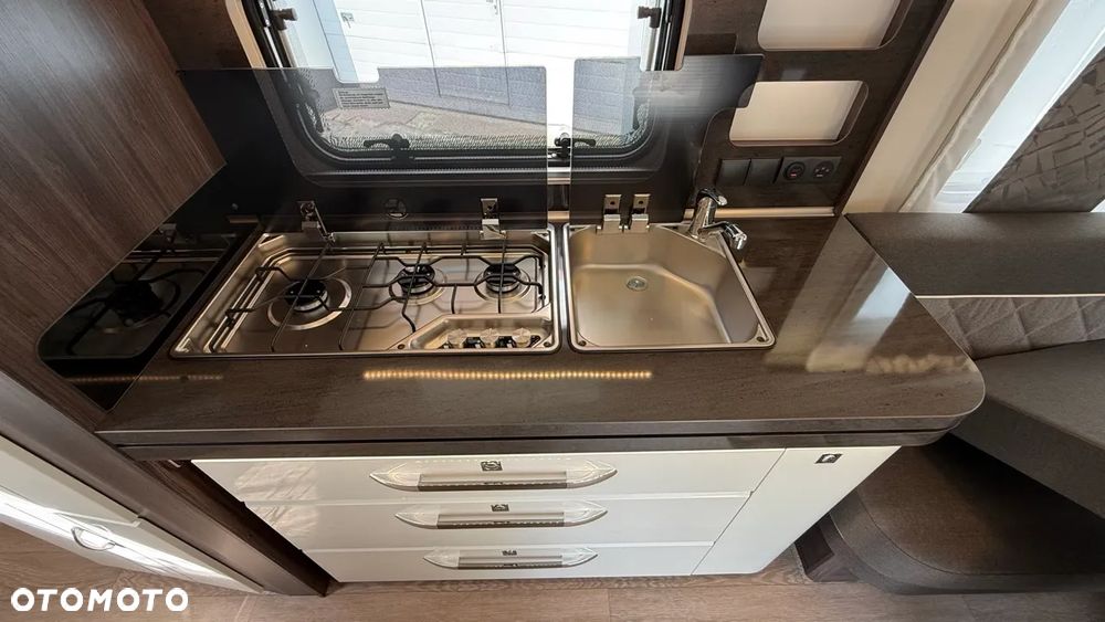 Hobby 560 WFU Prestige - 15