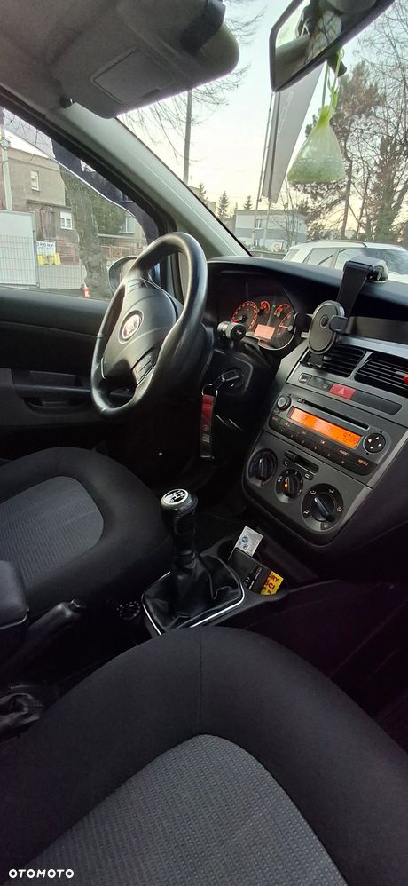 Fiat Linea 1.3 MJ 16V Emotion - 15