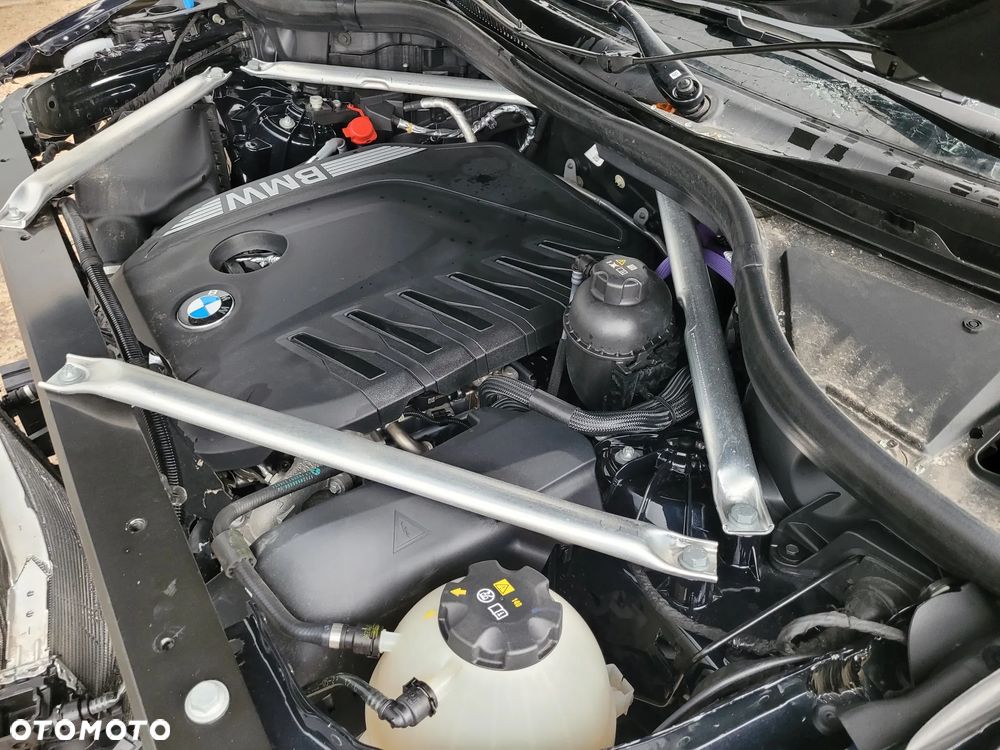 BMW X6 xDrive30d mHEV - 33