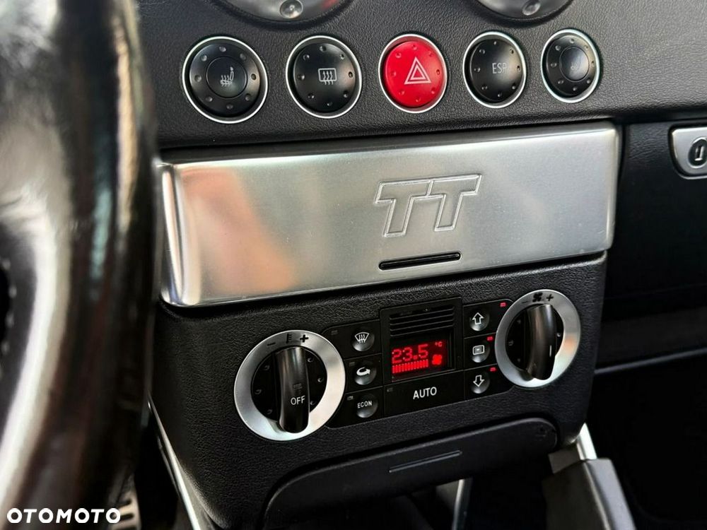Audi TT Coupé - 12