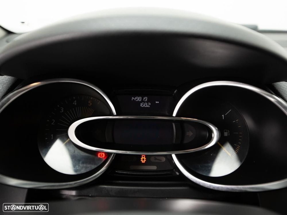 Renault Clio Sport Tourer - 16