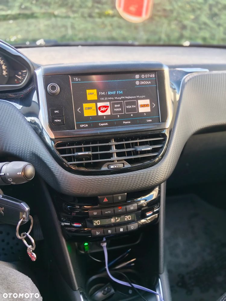 Peugeot 208 1.2 PureTech Allure - 13