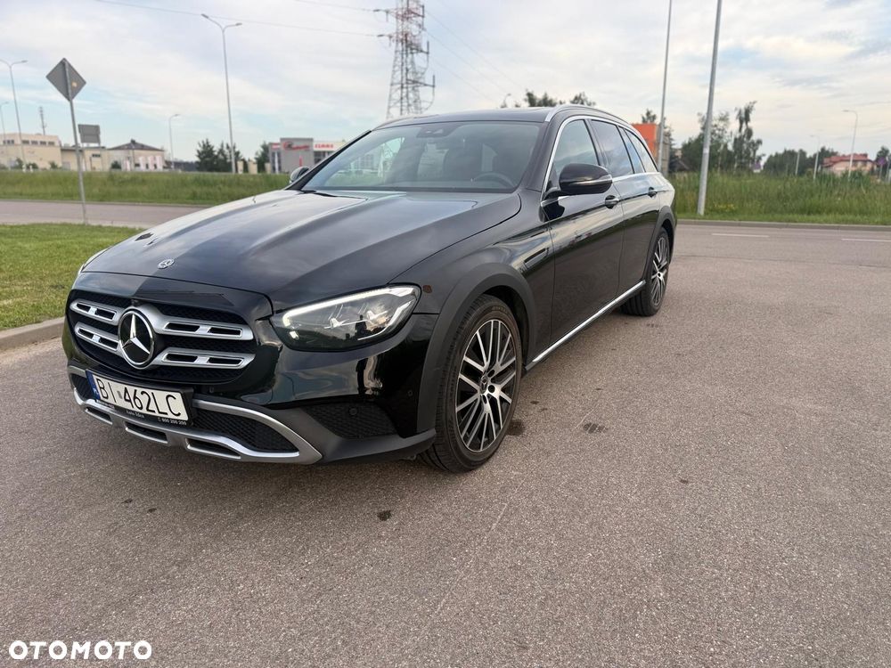 Mercedes-Benz Klasa E 200 4-Matic All-Terrain Exclusive - 3