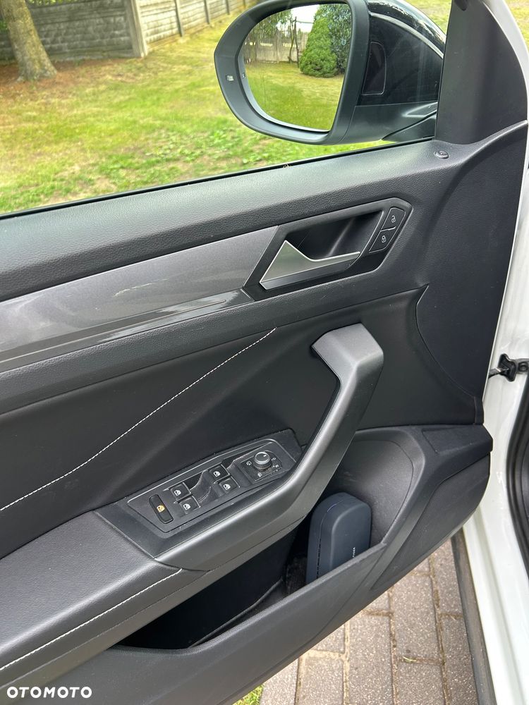 Volkswagen T-Roc 1.5 TSI Style - 19