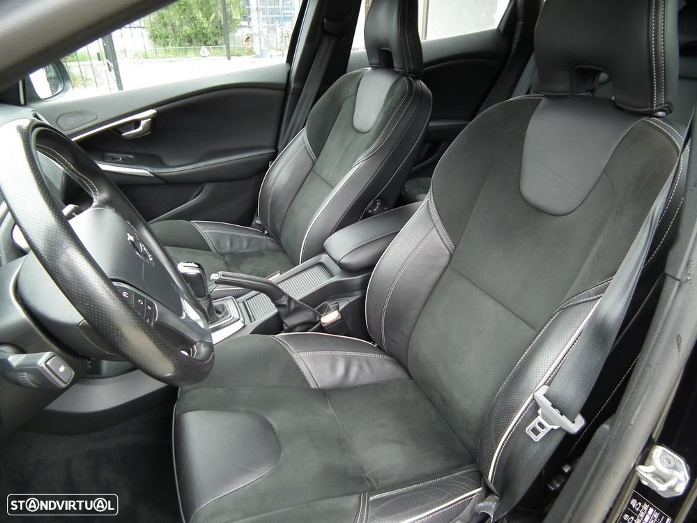 Volvo V40 2.0 D3 R-Design - 14