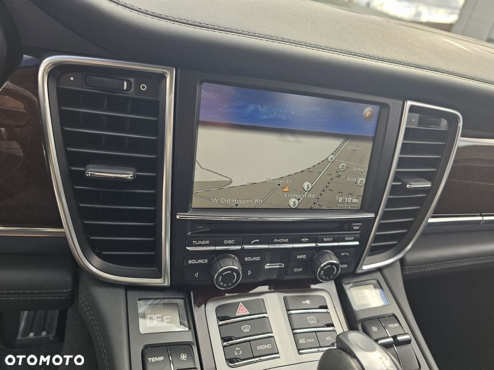 Porsche Panamera - 6