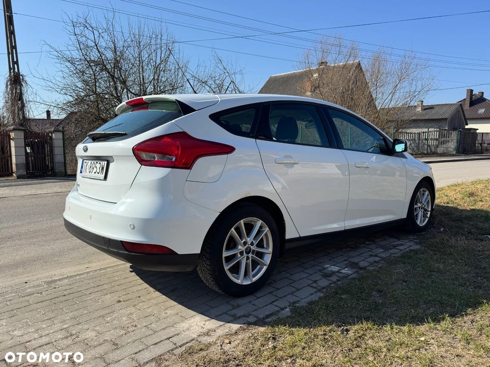 Ford Focus 1.5 TDCi SYNC Edition - 5