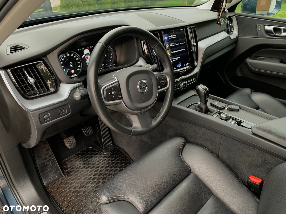 Volvo XC 60 D4 Drive-E Momentum - 16