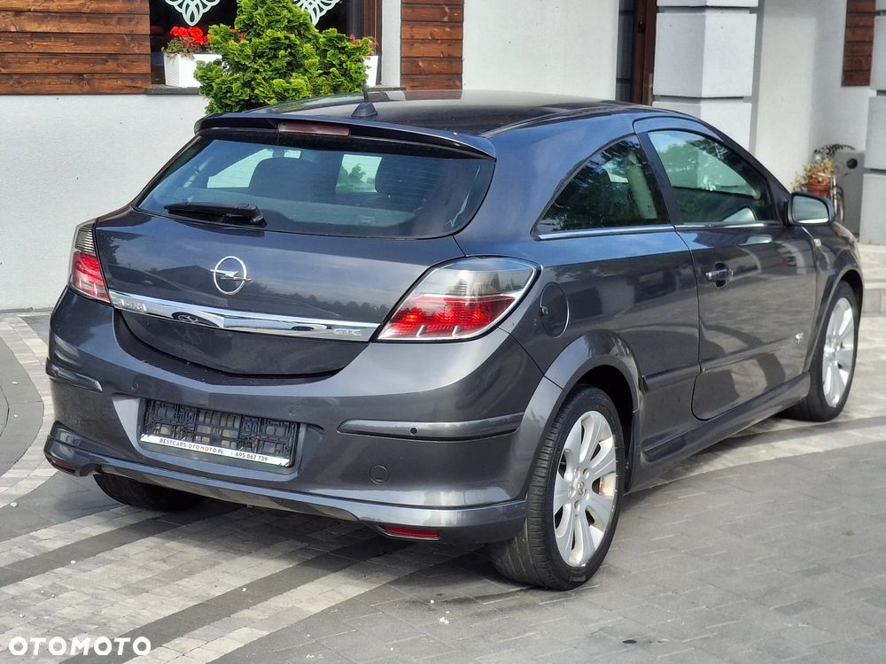 Opel Astra III GTC 1.8 Sport - 15