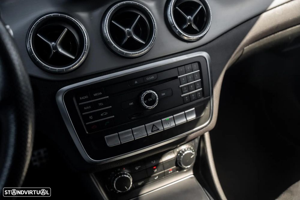 Mercedes-Benz CLA 200 d 7G-DCT AMG Line - 15