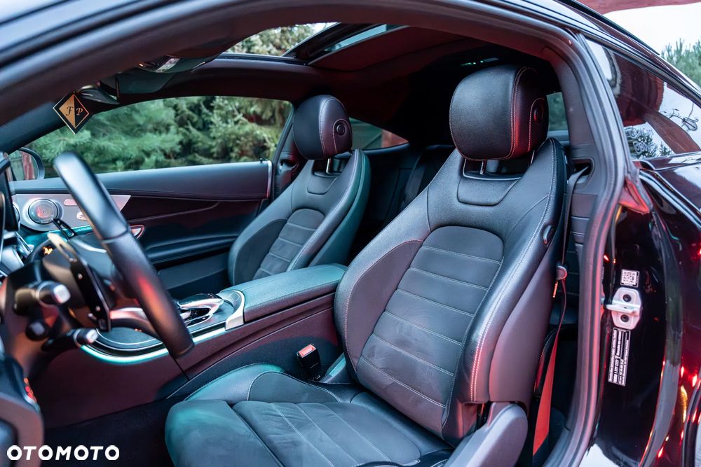 Mercedes-Benz Klasa C 200 4-Matic 9G-TRONIC - 23