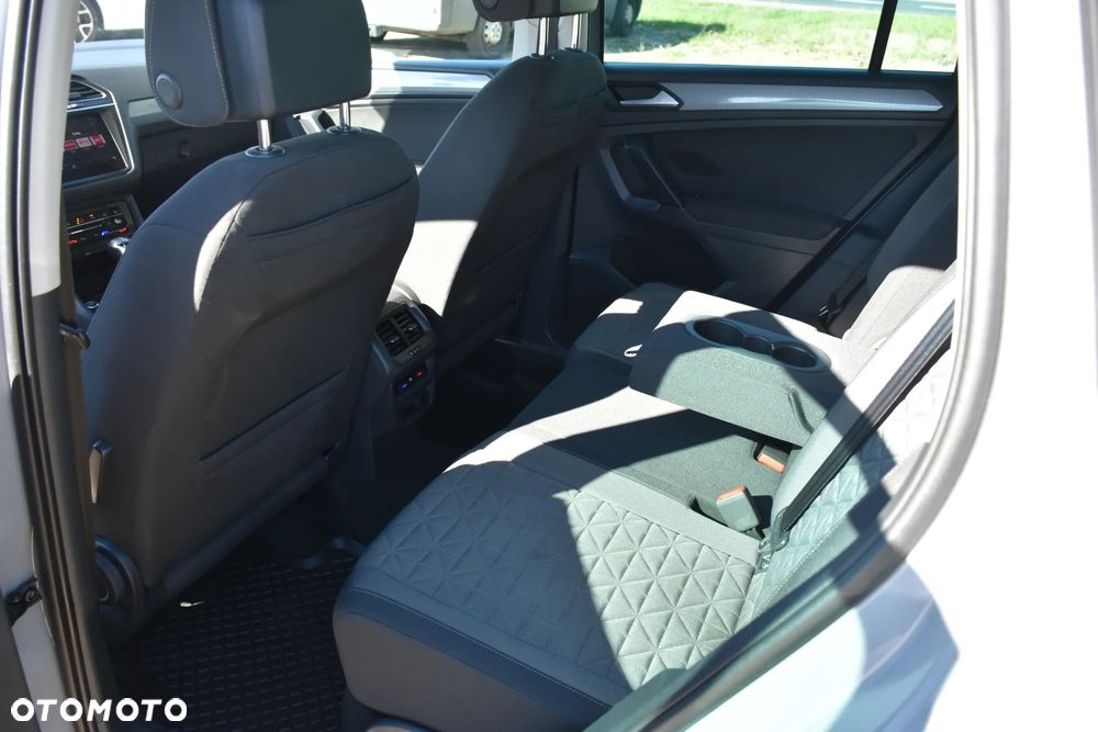 Volkswagen Tiguan - 13