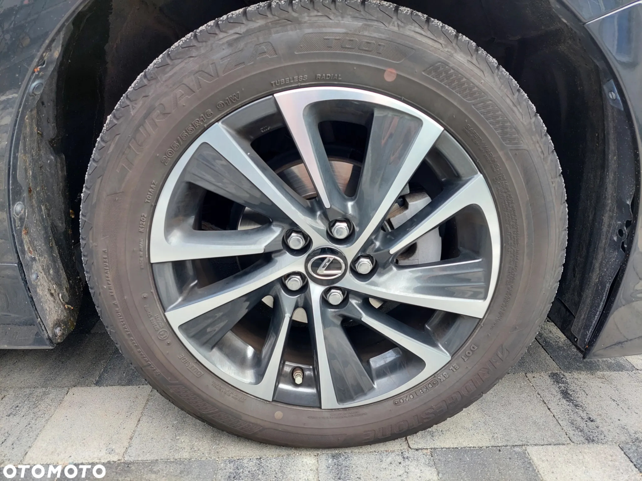 Lexus CT - 15