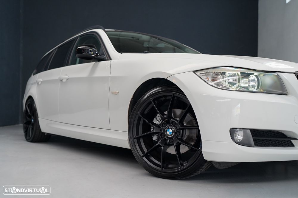 BMW 318 d Navigation Sport - 11