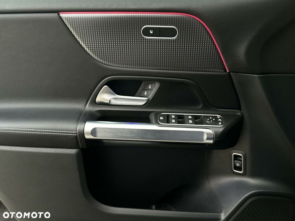 Mercedes-Benz GLB 200 Progressive 7G-DCT - 21