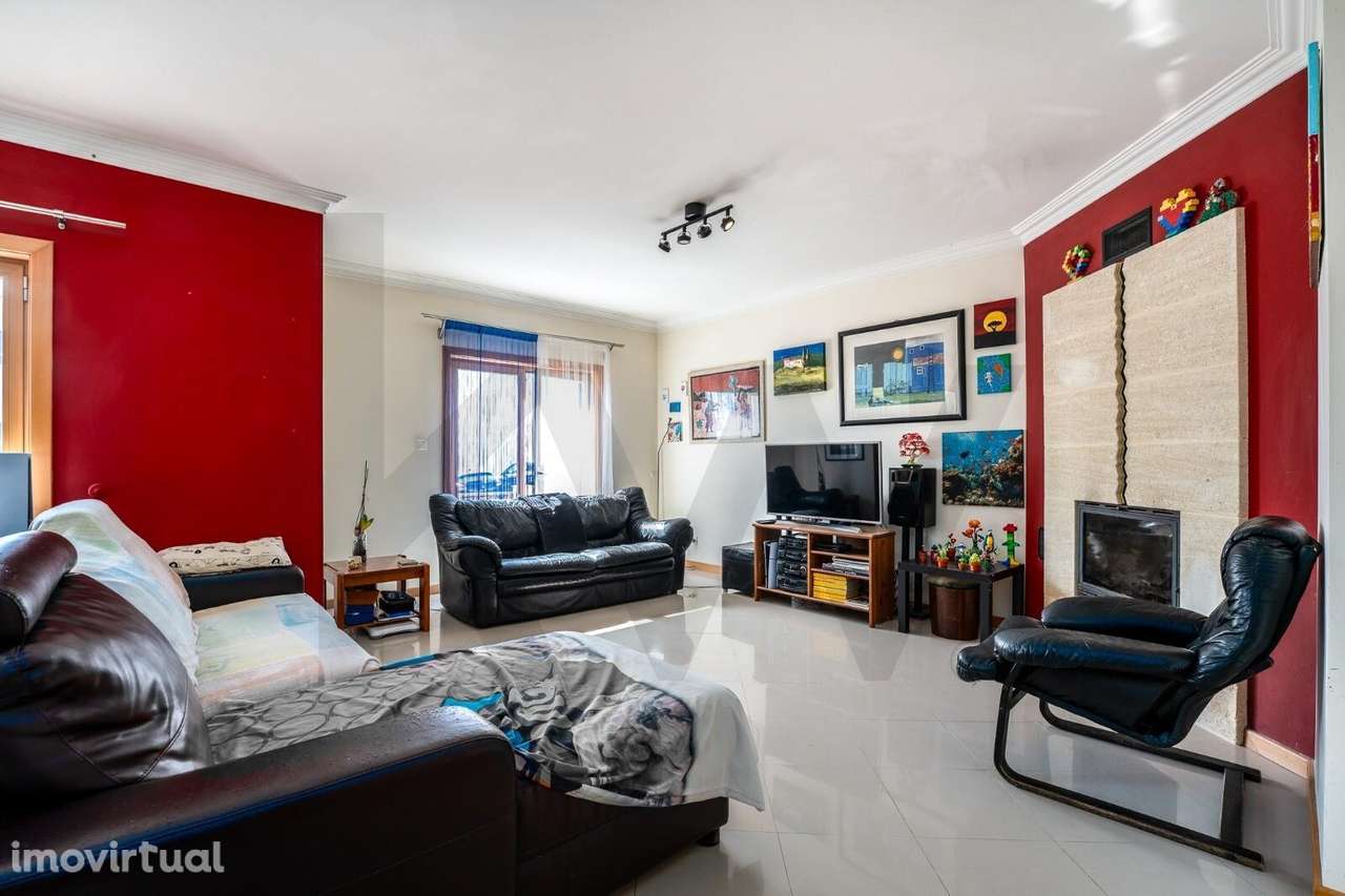 Moradia T3+2 com Vista Privilegiada a 3 Minutos da Vila da Ericeira - Grande imagem: 4/38