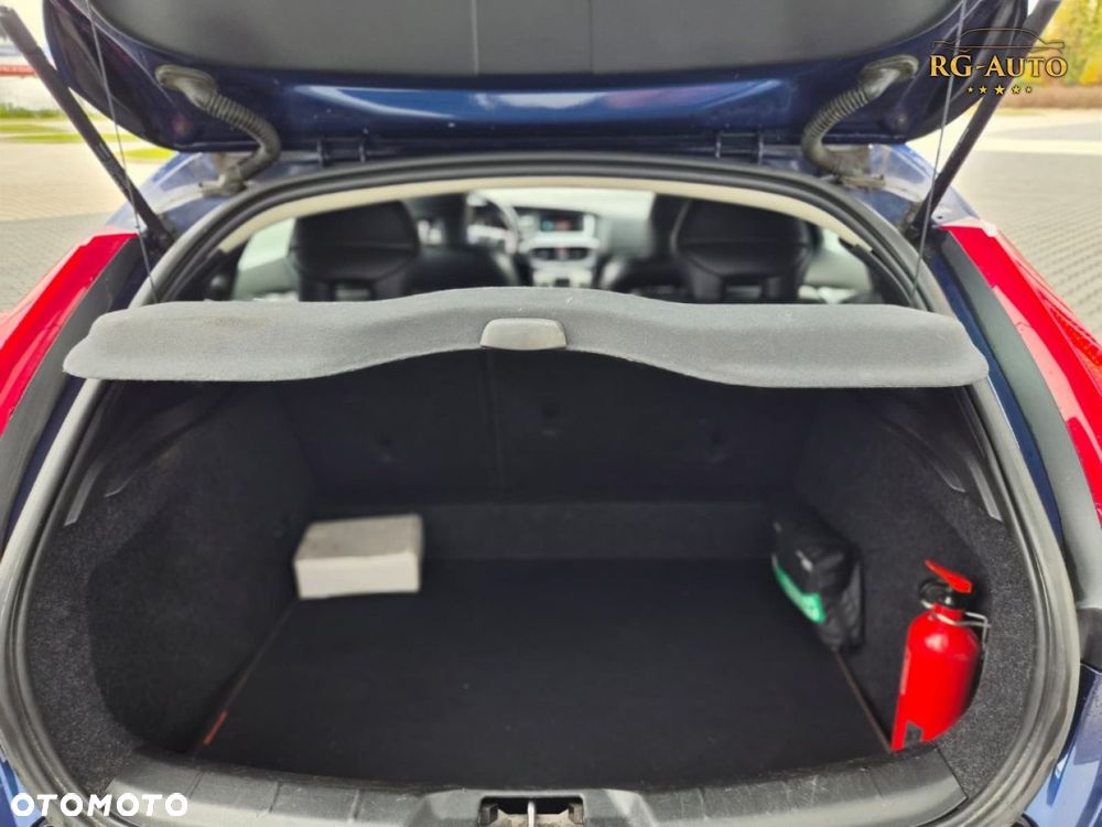 Volvo V40 - 35