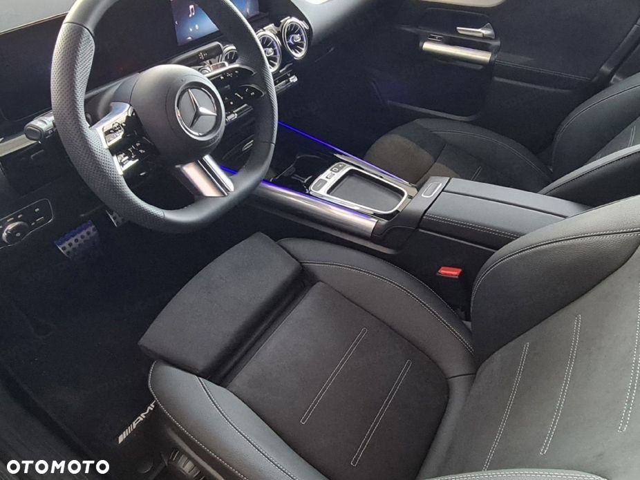 Mercedes-Benz GLA 200 d AMG Line 8G-DCT - 7