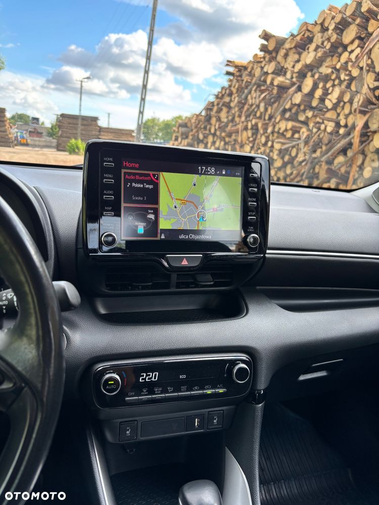 Toyota Yaris - 16
