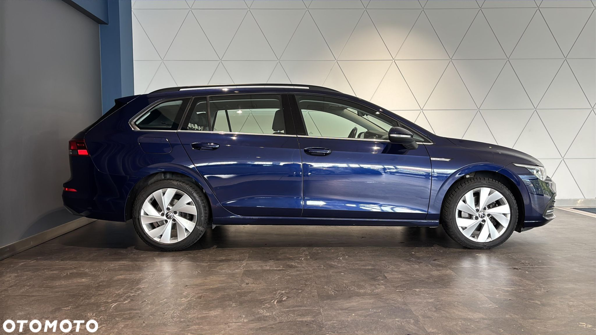 Volkswagen Golf VIII 2.0 TDI Style DSG - 6