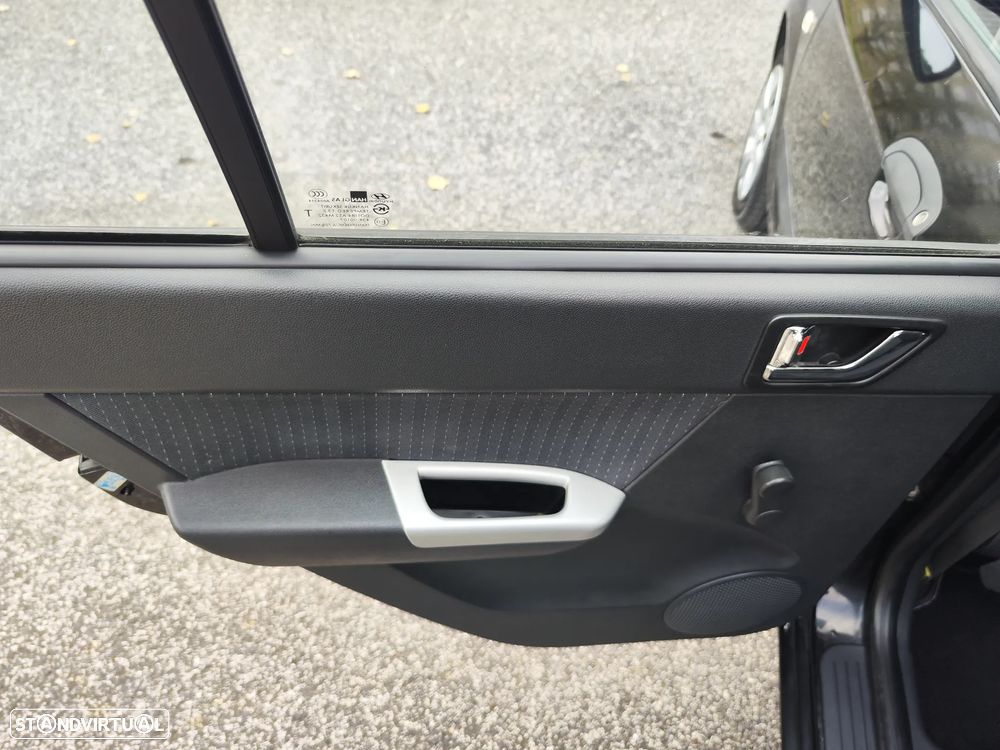 Hyundai Getz 1.1 First - 21