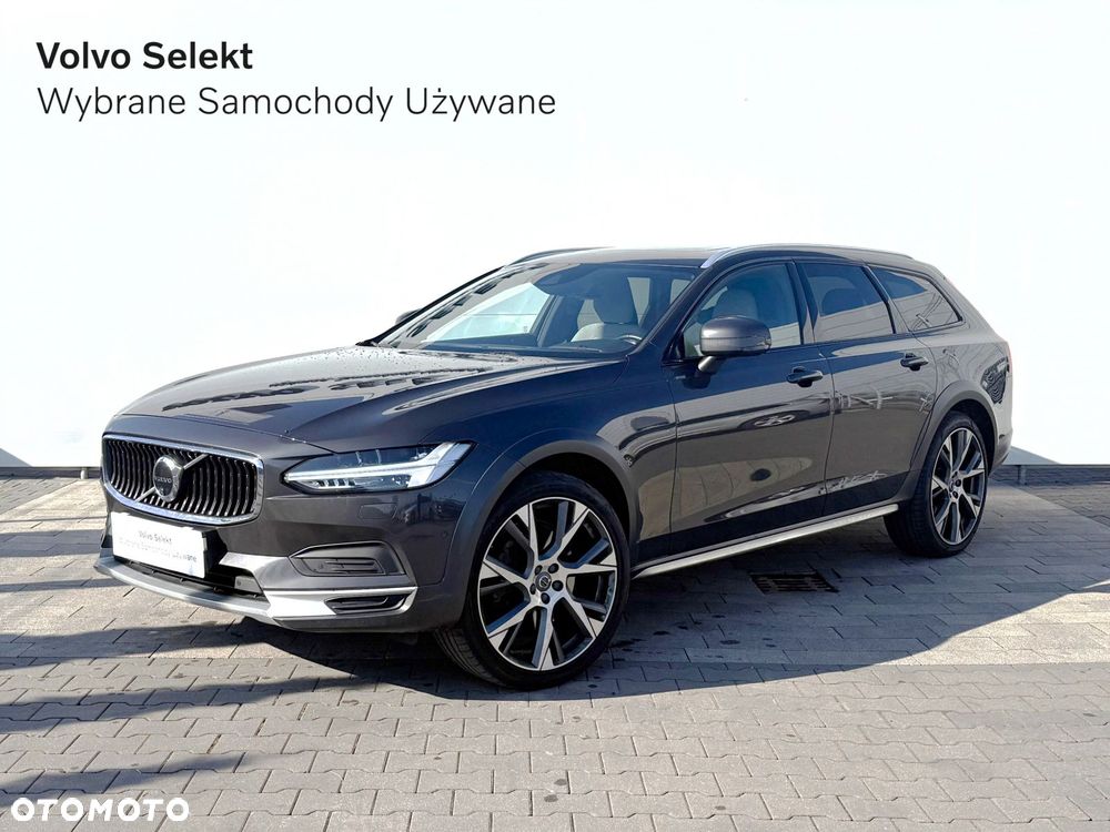 Volvo V90 Cross Country - 1